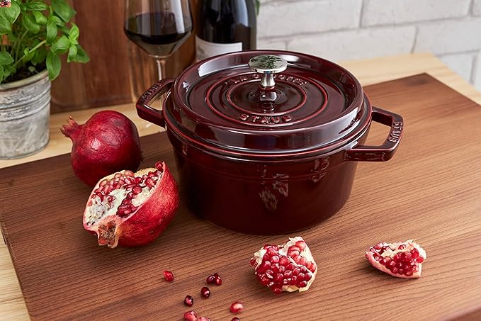 St. Andrew Press STAUB 40509-357-0 Cocotte Round 24cm Grenadine red