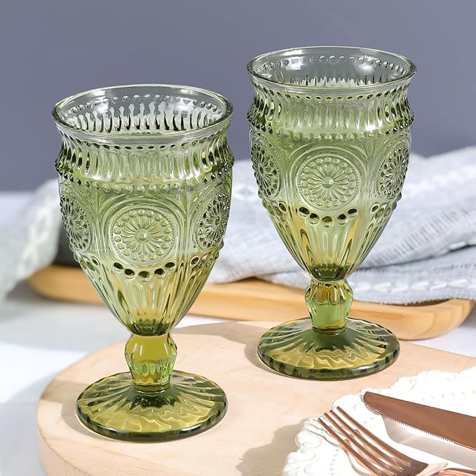 4Pcs Green Wine Glasses, 12oz Glass Goblets, Vintage Drinking Glassware, Colored Glassware Set for Party Home Wedding Baby Shower