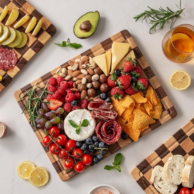 Cutting Board Set, Acacia Wood Checkered Cutting Boards for Kitchen, 3 pcs Chopping Board with Juice Grooves & Handles, Butcher Block Serving Tray for Meat, Vegetables and Fruits with Gift Box