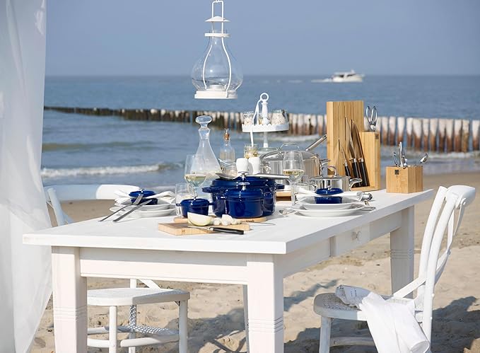 Staub Dark Blue Round Cocotte, 2.75-quart