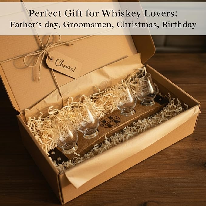 Personalized Premium 4 glass whiskey flight/engraved center/personalized gift/Crystal glass option/Natural oak color (Circle Split letter Monogram)