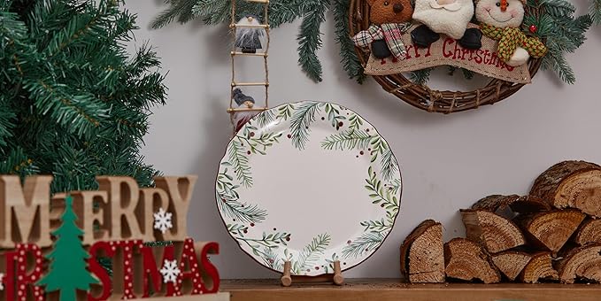 Santa On The Way Wreath Scalloped Dinner Plates Set of 4 (11 Inch)