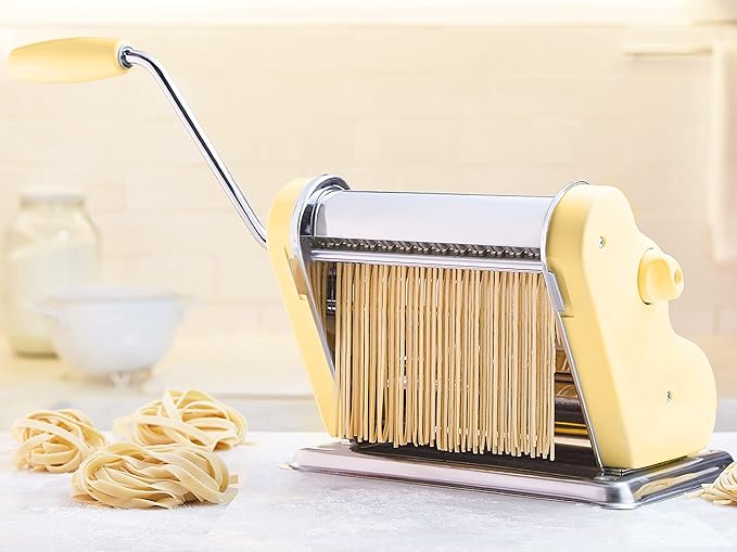 PASTALINDAClassic 200 Pasta Maker Machine, 20 cm Wide Rollers, 9 Thickness Positions, 2 Cutting Positions, Stainless Steel. Includes Reinforced Hand Crank And Two Clamps (Yellow)