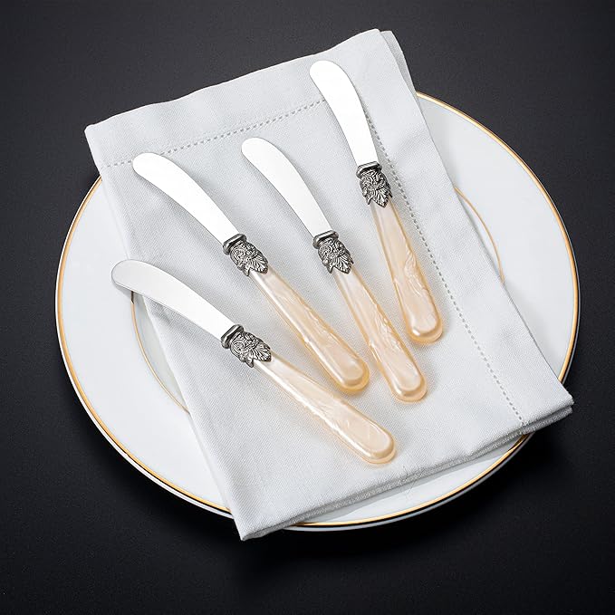 REVERIE Collection 4-piece Stainless Steel Butter Spreader Cheese Knife, Giftable Butter Knives set, Bread Knife set (Gold)